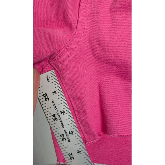 City Chic Denim Mid Rise Shorts Womens Size 14 Hot Pink Harley Distressed - Picture 3 of 16